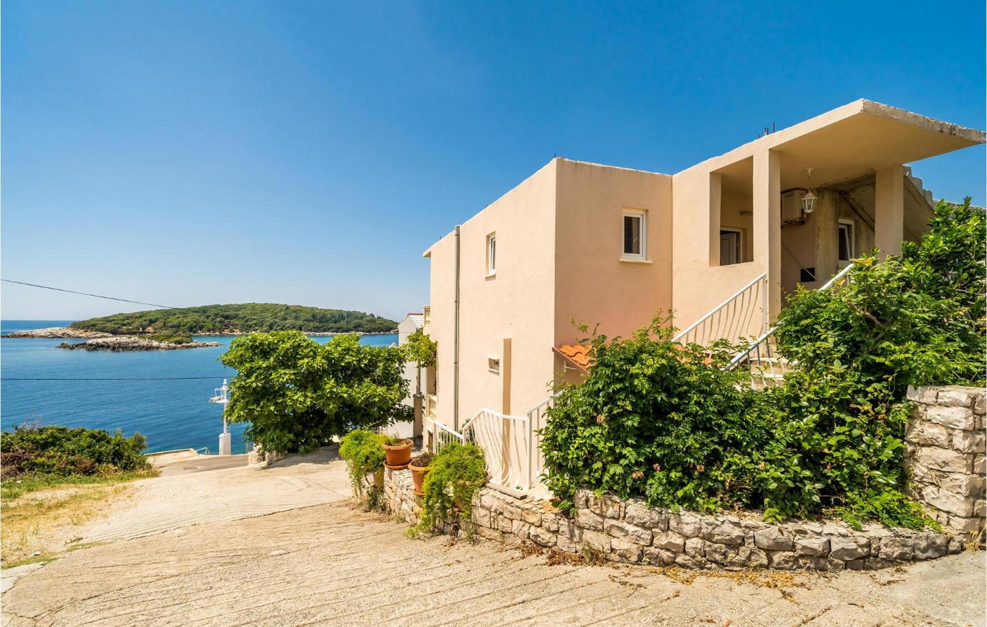 Stunning Apartment In Gruda With House Sea View Molunat Esterno foto